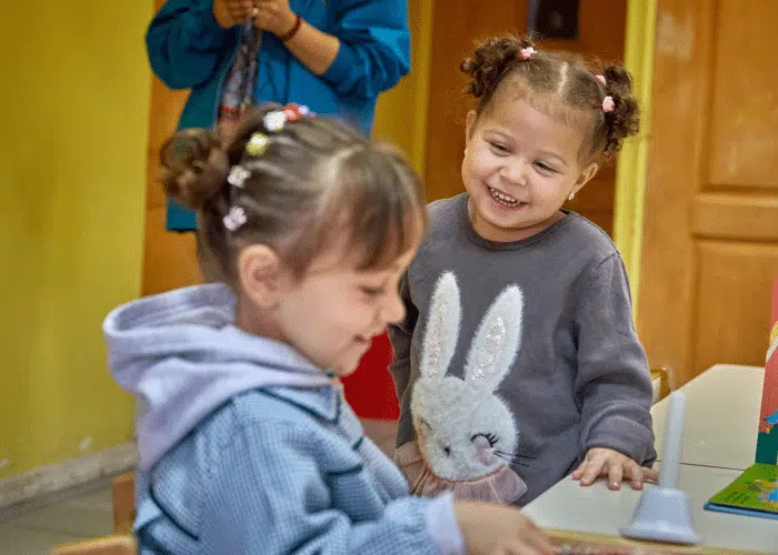 Ellos merecen aprender con libros didácticos Montessori - Imagen 3